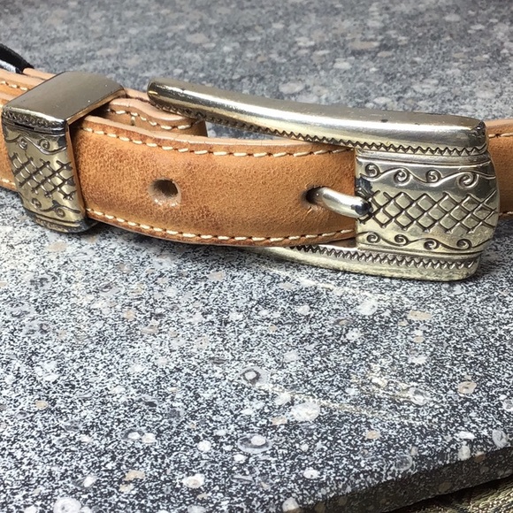 🐎 Brighton Tan Leather Cream Stitched Silver Metal Embossed Buckle and End Cap - Picture 14 of 15